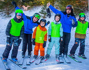 Image Kid Skiers